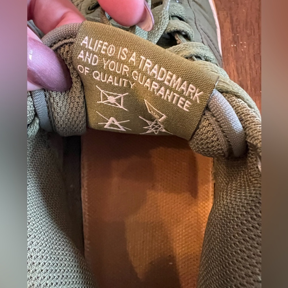 Alife Men's Olive Sneakers - Picture 3 of 9